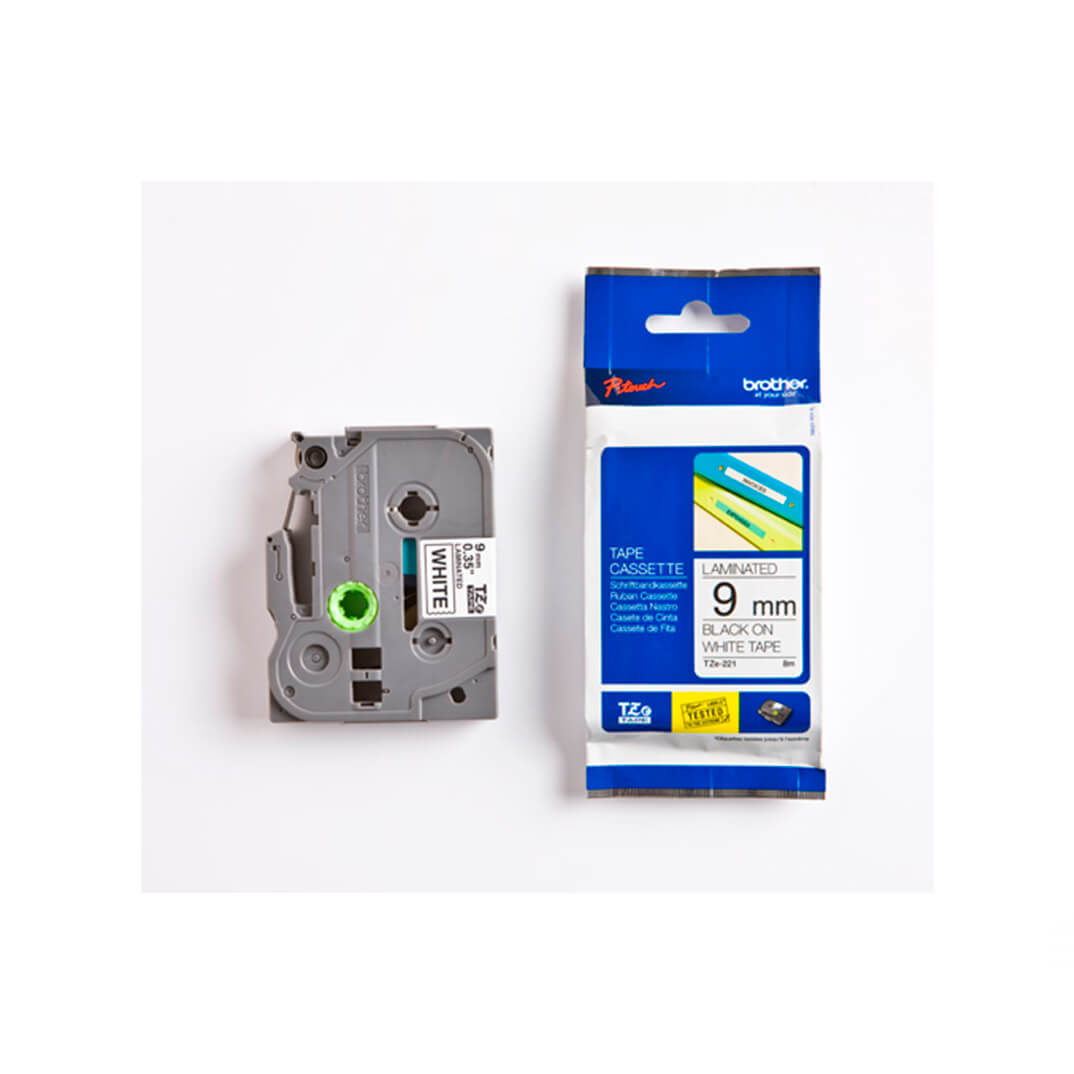 Cinta laminada Brother negro/blanco TZE221